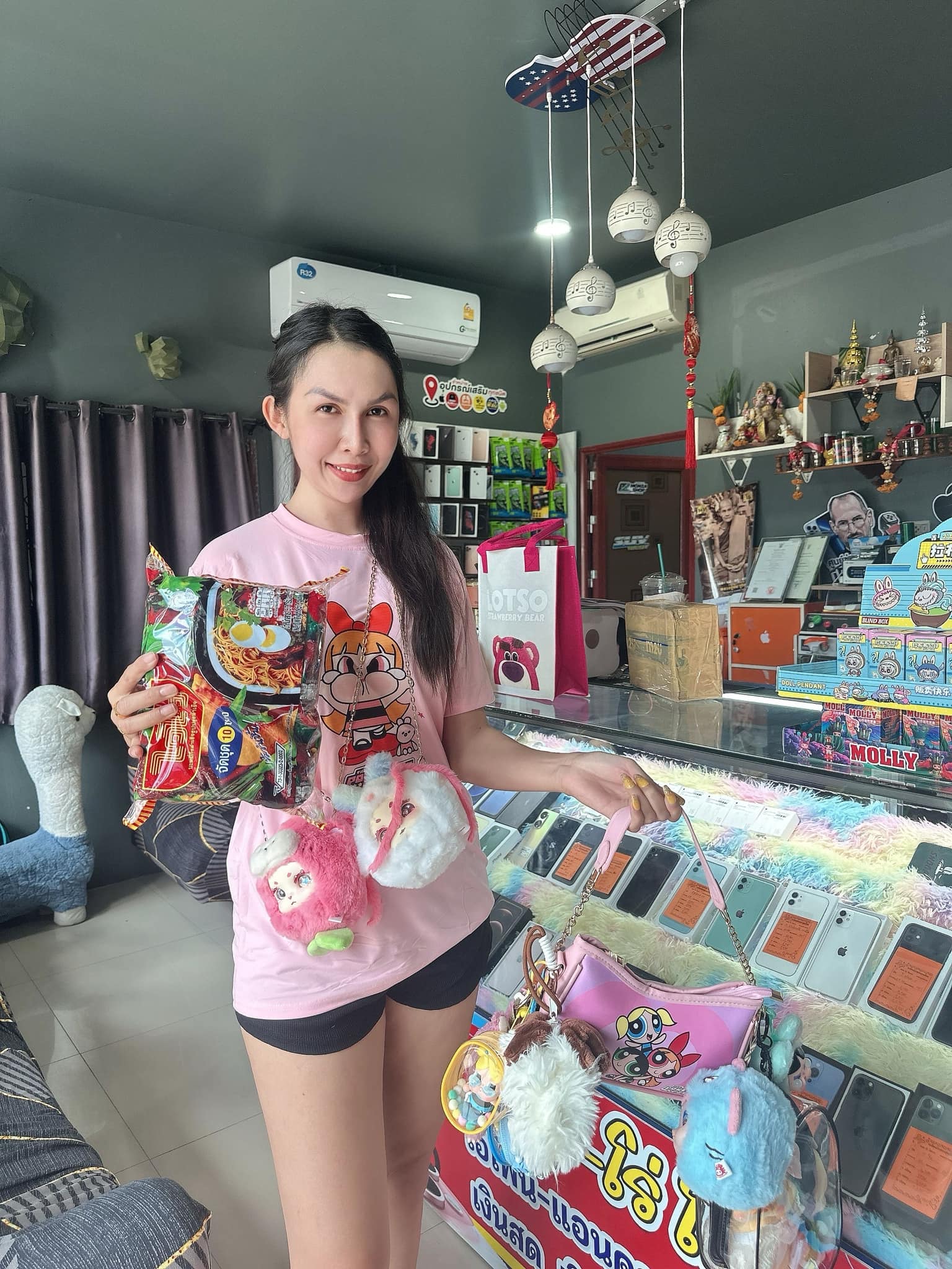 ภายในร้านแพร-โร่โมบาย